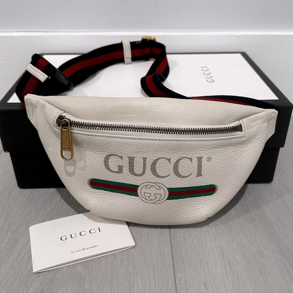 Gucci Grained Calfskin Small Logo Belt Bag - white